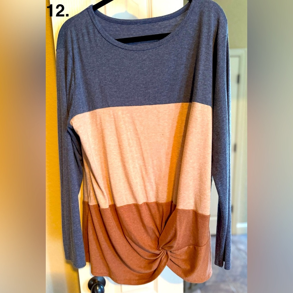 Long sleeve  tunic knotted in front shirt. XXL